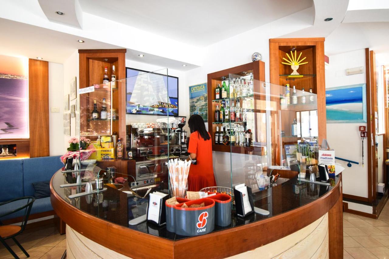 Hotel La Plage Cattolica Dış mekan fotoğraf