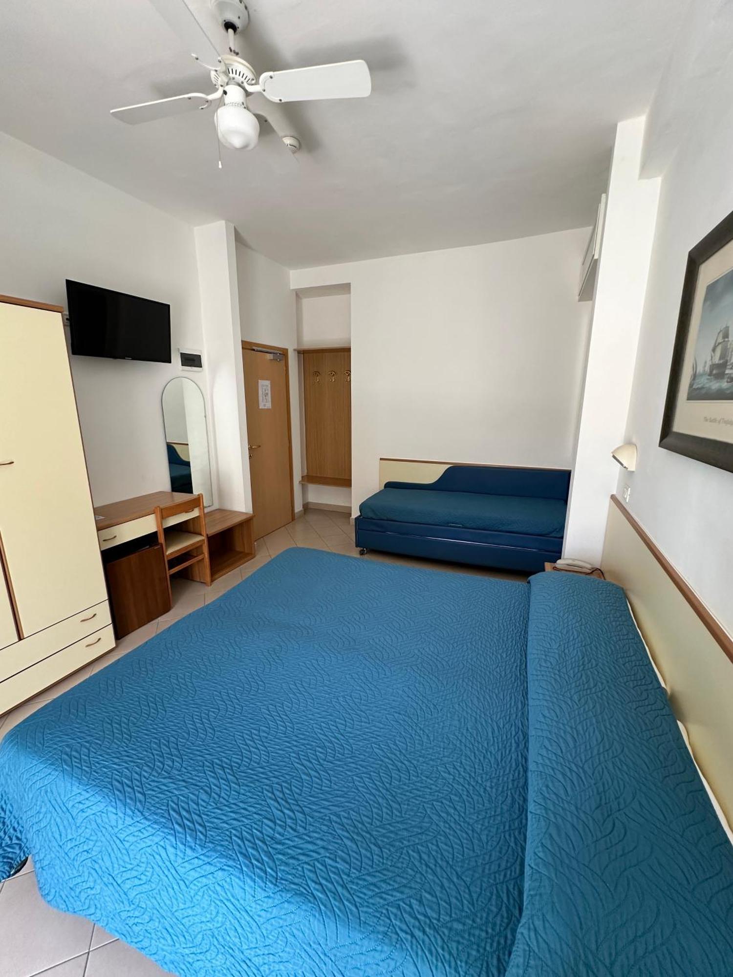 Hotel La Plage Cattolica Dış mekan fotoğraf