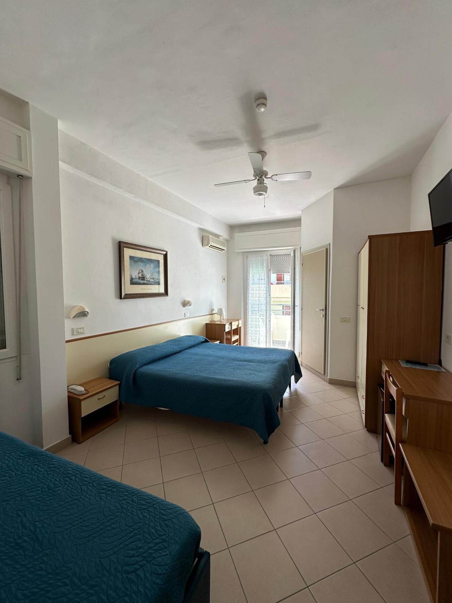 Hotel La Plage Cattolica Dış mekan fotoğraf