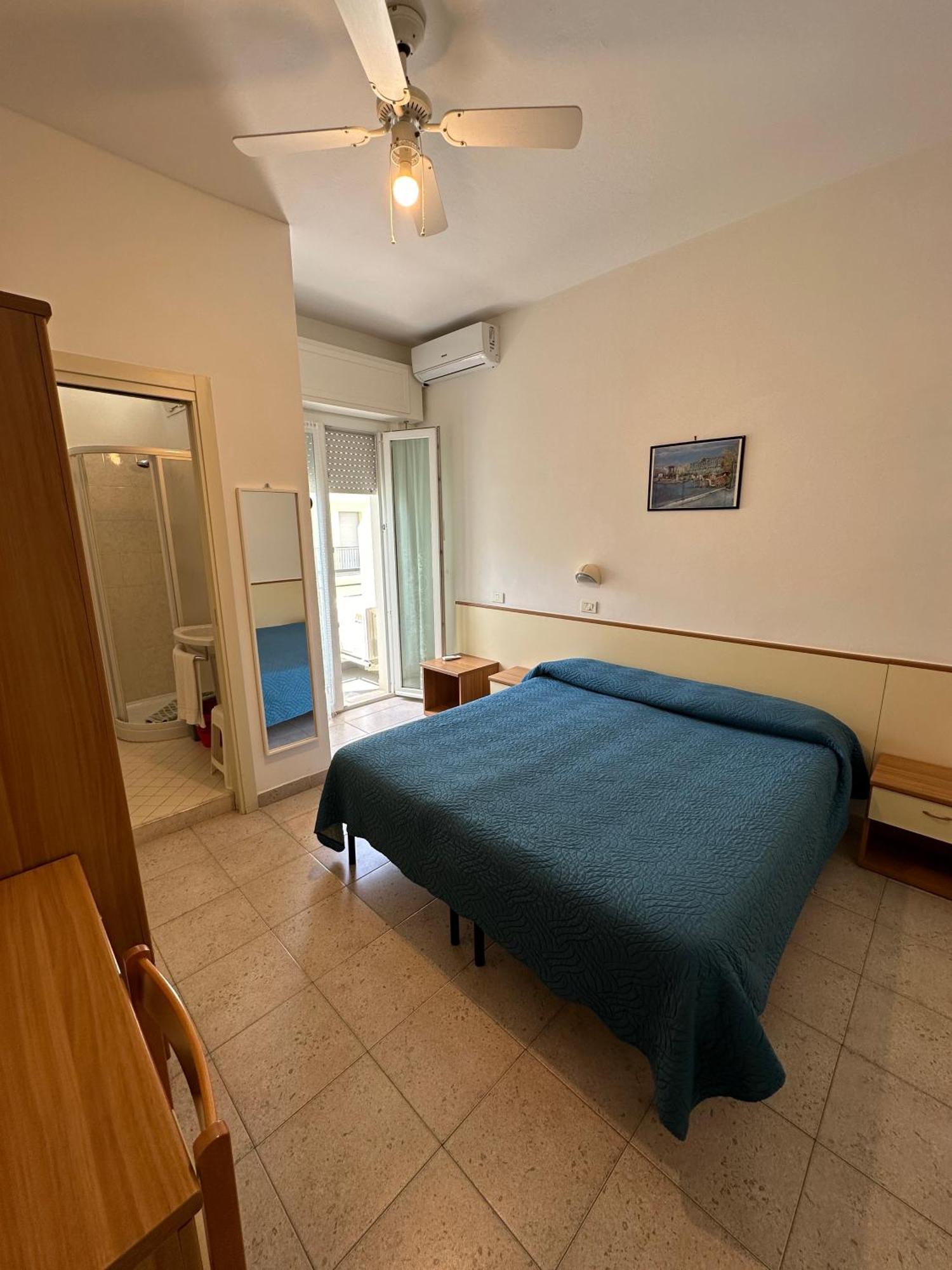 Hotel La Plage Cattolica Dış mekan fotoğraf